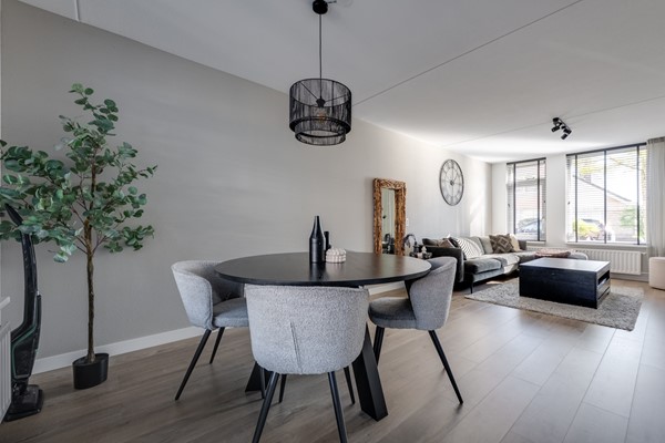 42_FUNDA_WOUWERBROEK 58_RIJEN.jpg